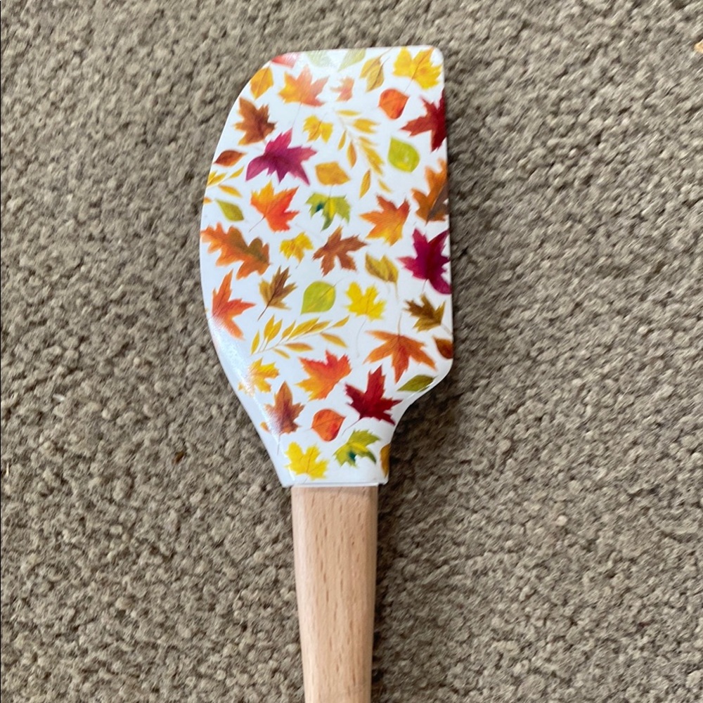 Colorful Leaf Pattern Spatula - Picture 2 of 6